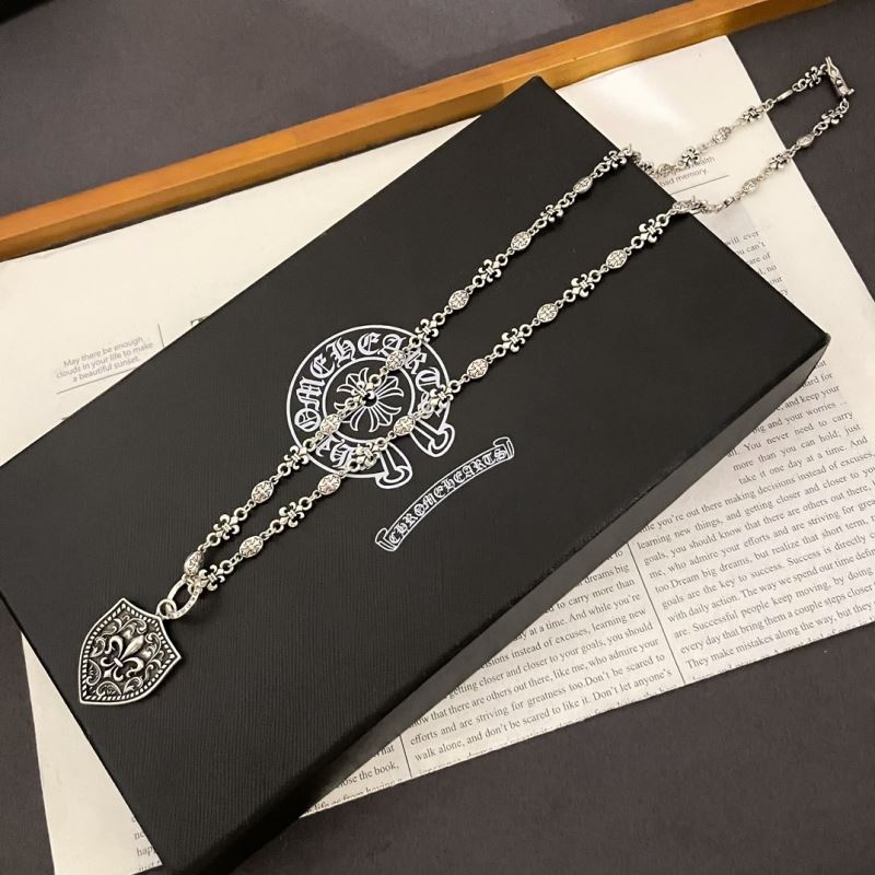 Ch**me He**ts necklaces
